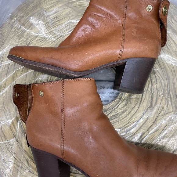 Coach Waldorf Tan Ankle Boots Size 7.5 - Picture 6 of 16